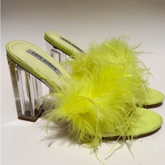 Heels - Picture 1 of 6